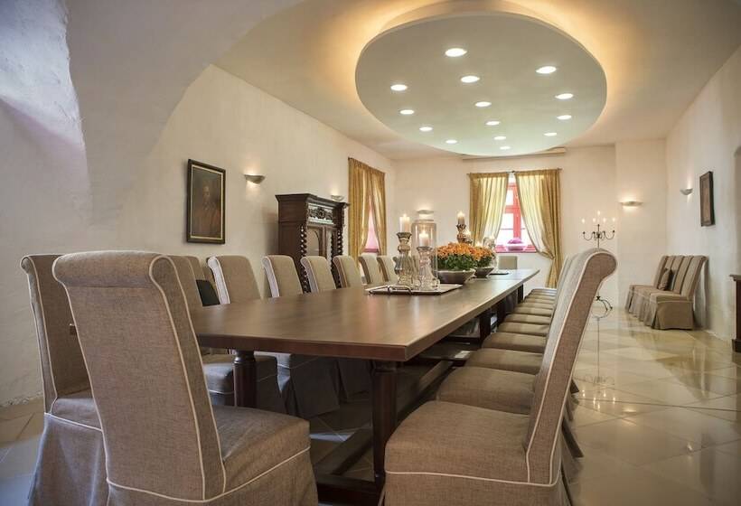 فندق Schloss Gabelhofen