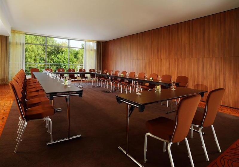 בית מלון כפרי Sheraton Moscow Sheremetyevo Airport