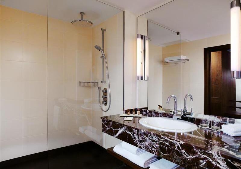 בית מלון כפרי Sheraton Moscow Sheremetyevo Airport