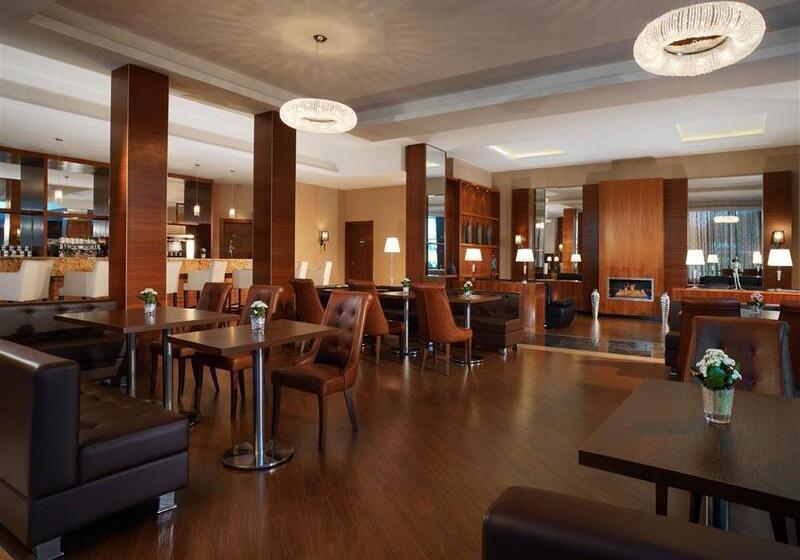 בית מלון כפרי Sheraton Moscow Sheremetyevo Airport