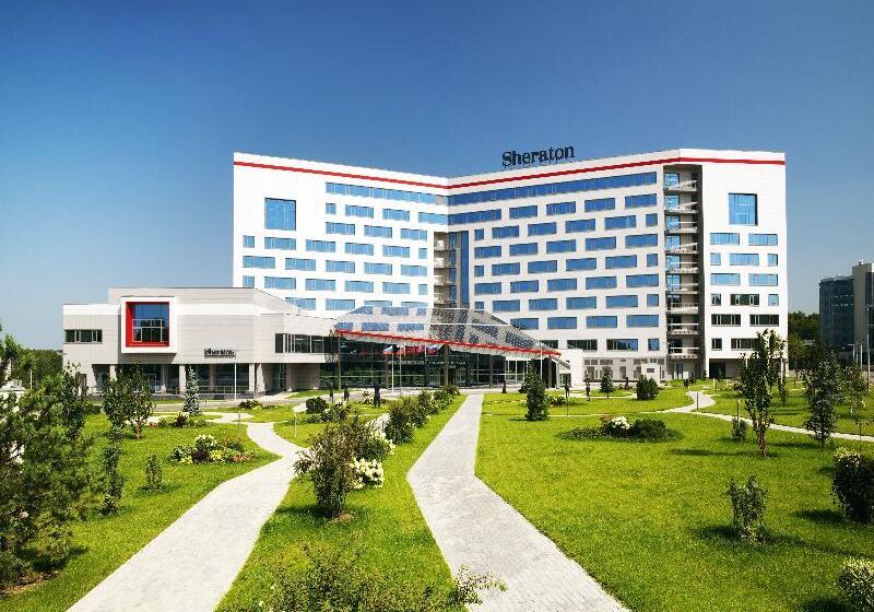 בית מלון כפרי Sheraton Moscow Sheremetyevo Airport