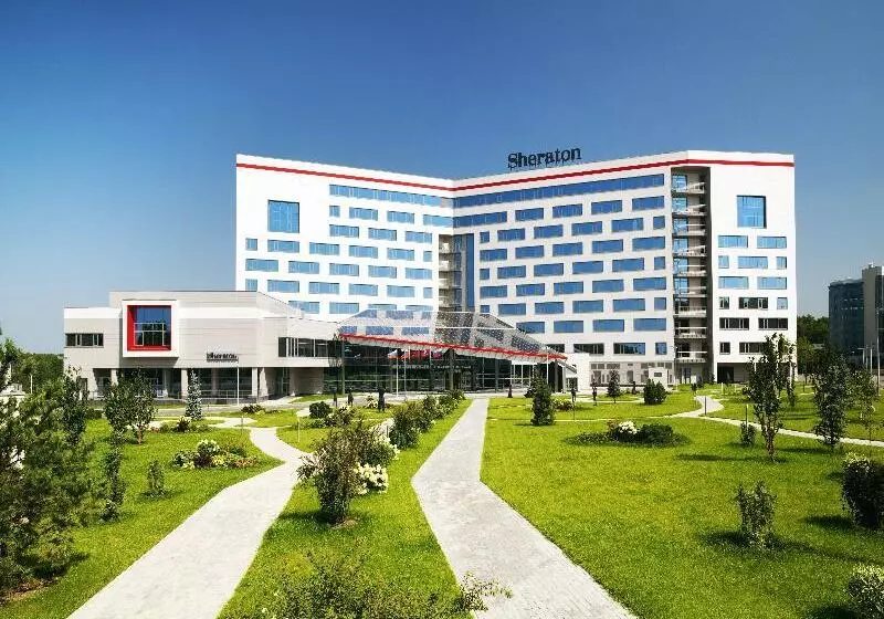 Отель Sheraton Moscow Sheremetyevo Airport