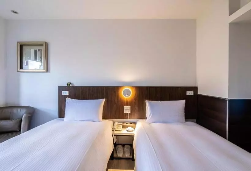 Hub Hotel   Songshan Airport Branch
