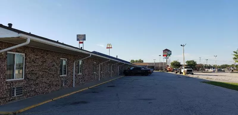 فندق على الطريق Family Budget Inn Bethany