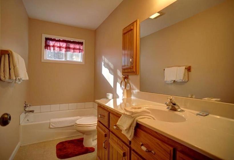 Paradise Hills, Winery Resort & Spa