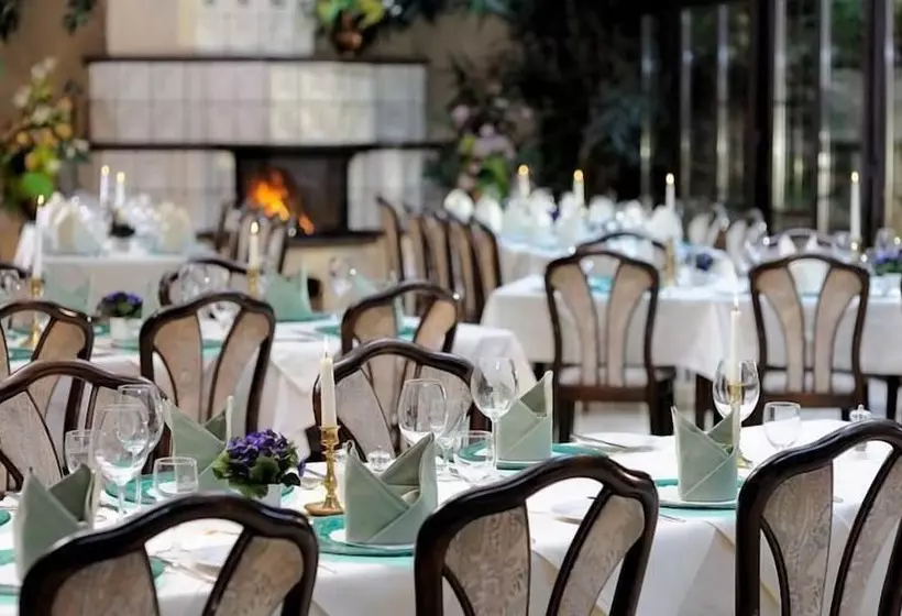 Wald Café Hotel Restaurant