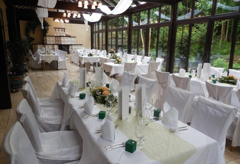 Wald Café Hotel Restaurant