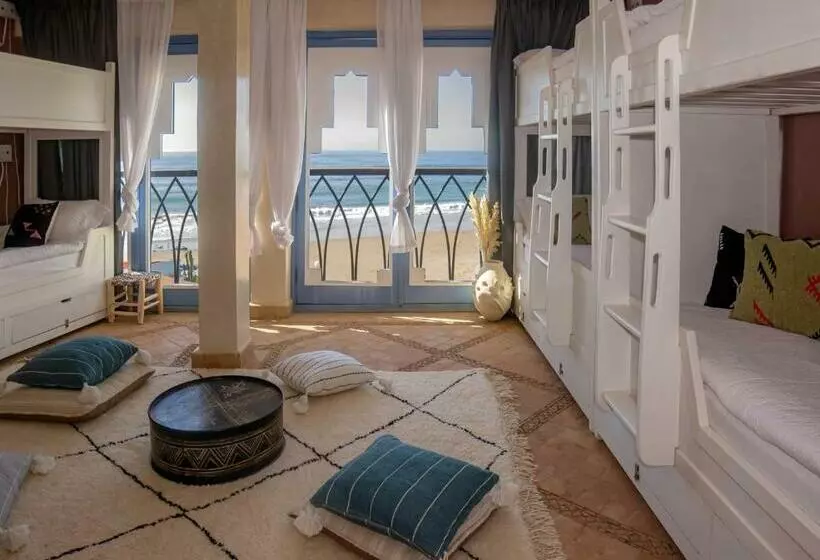 Retkeilymaja Teddy Pirate   Coliving