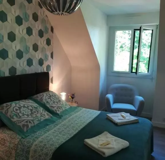 ベッドアンドブレックファースト Campagne à La Ville