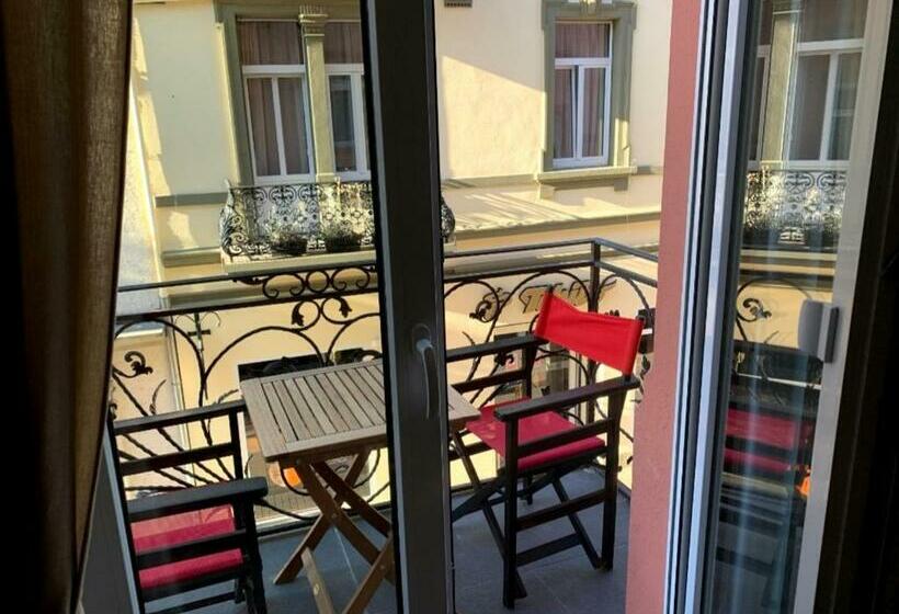 ベッドアンドブレックファースト Fashion Villa