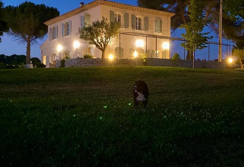 ベッドアンドブレックファースト La Soleillade Aixoise