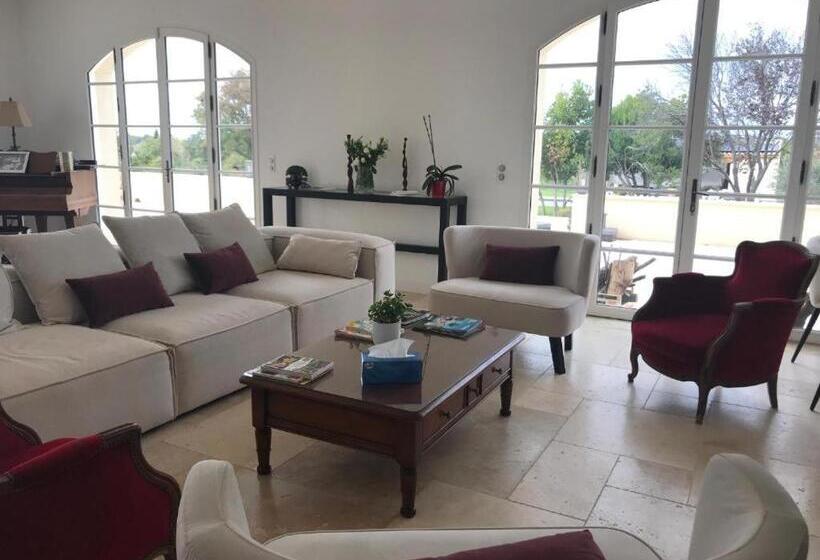 ベッドアンドブレックファースト La Soleillade Aixoise