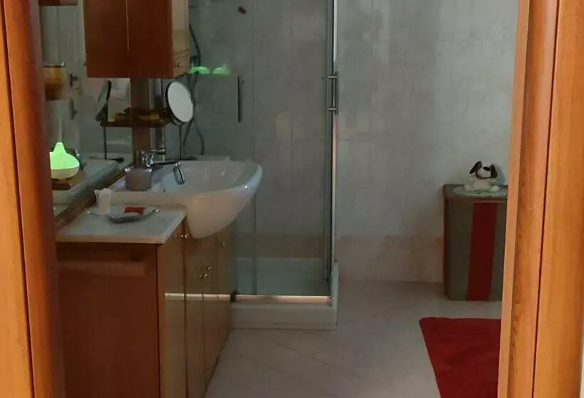 تختخواب و صبحانه New Home