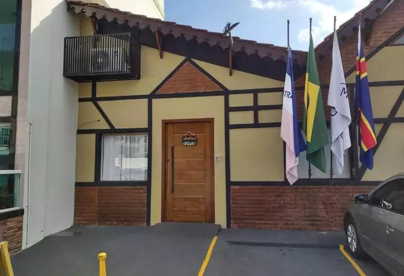 Majatalo Ipê Suítes