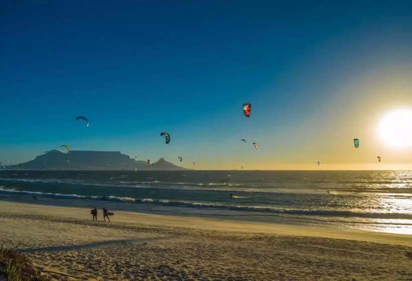 Retkeilymaja Sunset Beach Backpackers