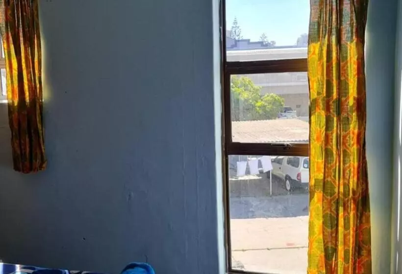 Retkeilymaja Sunset Beach Backpackers