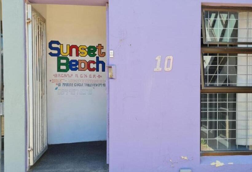 Hostel Sunset Beach Backpackers