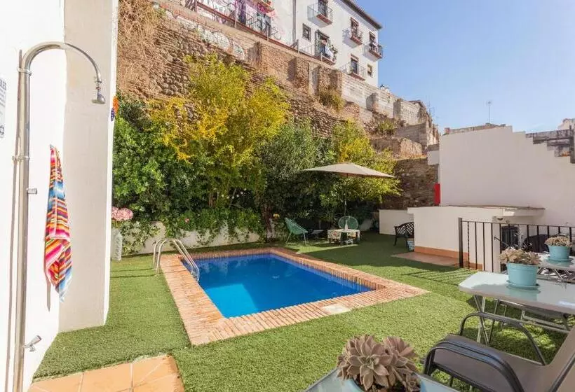 Apartamentos Granata