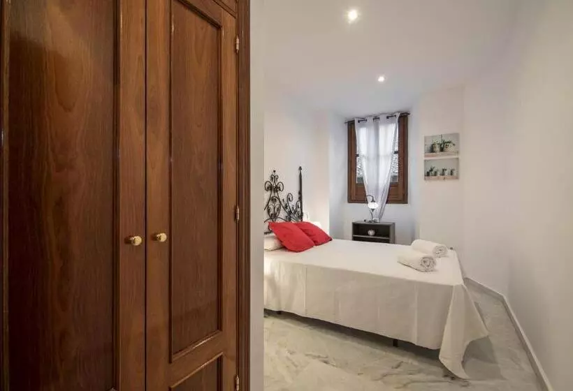 Apartamentos Granata
