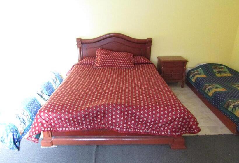 ベッドアンドブレックファースト El Peregrino