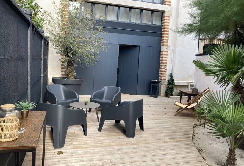 مبيت وإفطار Maison D Hôtes L Atelier Du Charmois