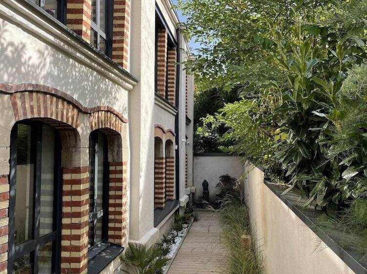 مبيت وإفطار Maison D Hôtes L Atelier Du Charmois