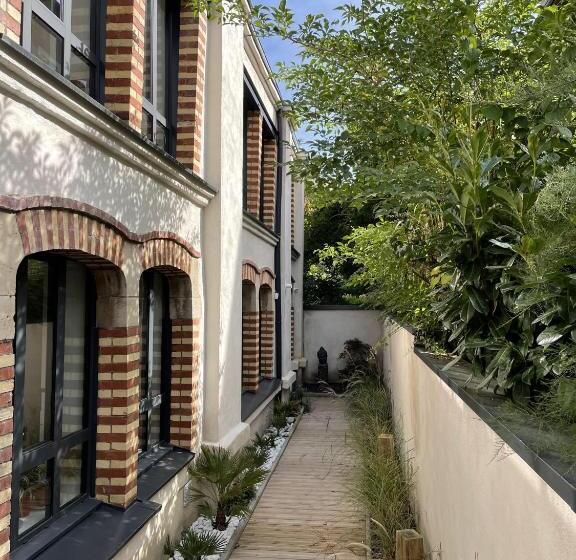 مبيت وإفطار Maison D Hôtes L Atelier Du Charmois