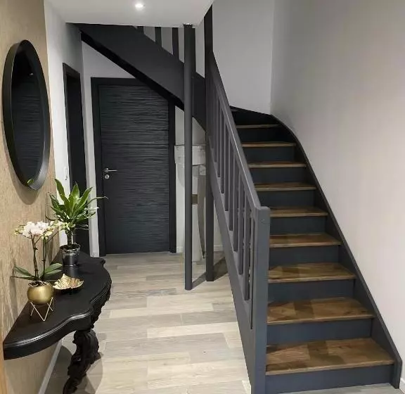 Aamiaismajoitus (B&B) Maison D Hôtes L Atelier Du Charmois