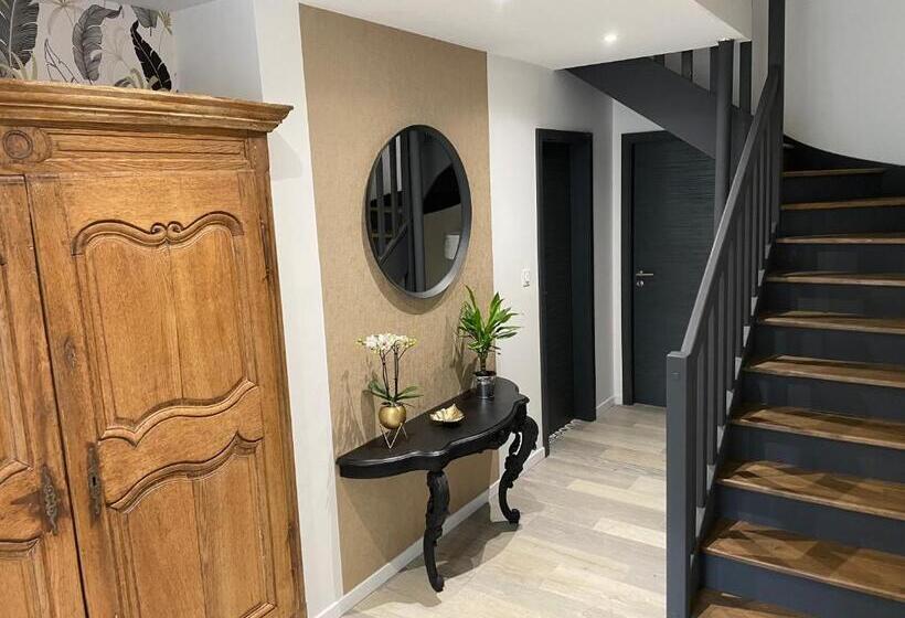 مبيت وإفطار Maison D Hôtes L Atelier Du Charmois