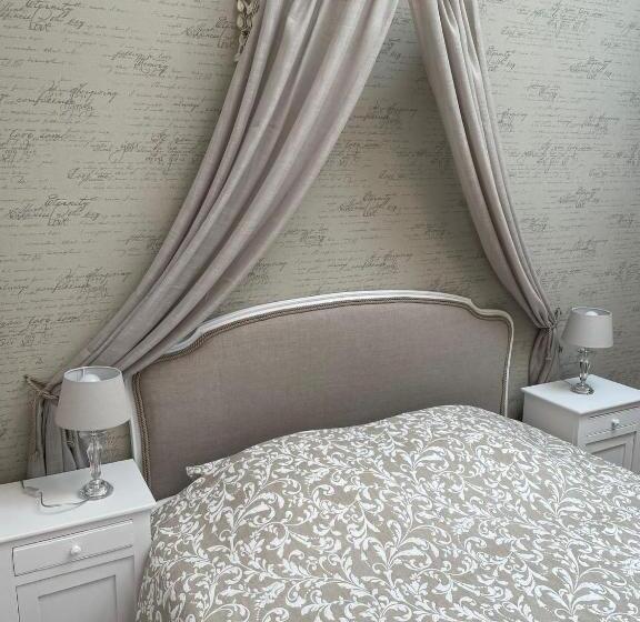 مبيت وإفطار Maison D Hôtes L Atelier Du Charmois