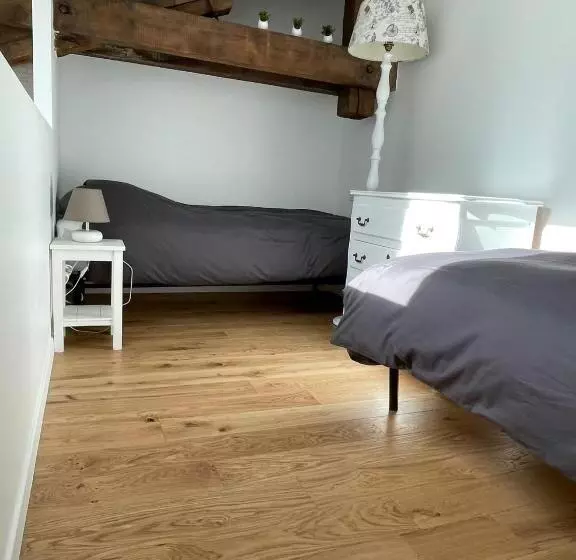 Aamiaismajoitus (B&B) Maison D Hôtes L Atelier Du Charmois