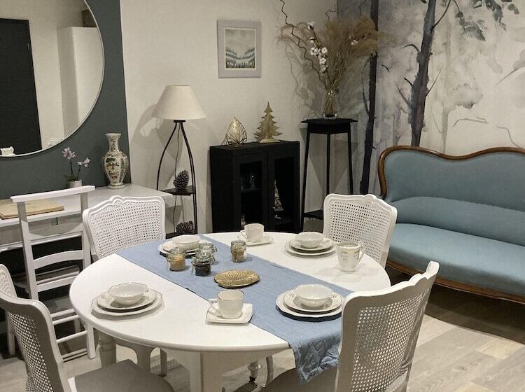 مبيت وإفطار Maison D Hôtes L Atelier Du Charmois