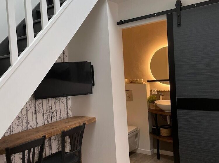 مبيت وإفطار Maison D Hôtes L Atelier Du Charmois