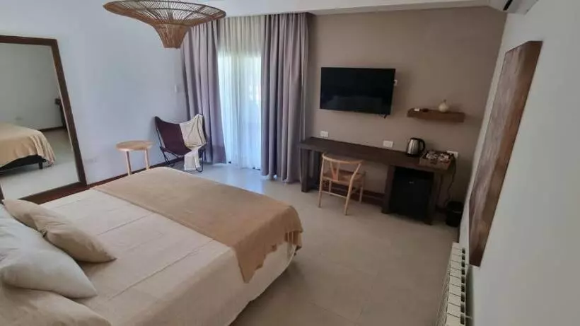 ホテル Favre Suites