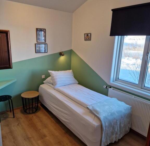 בית מלון כפרי Gauksmýri Guesthouse Lodge