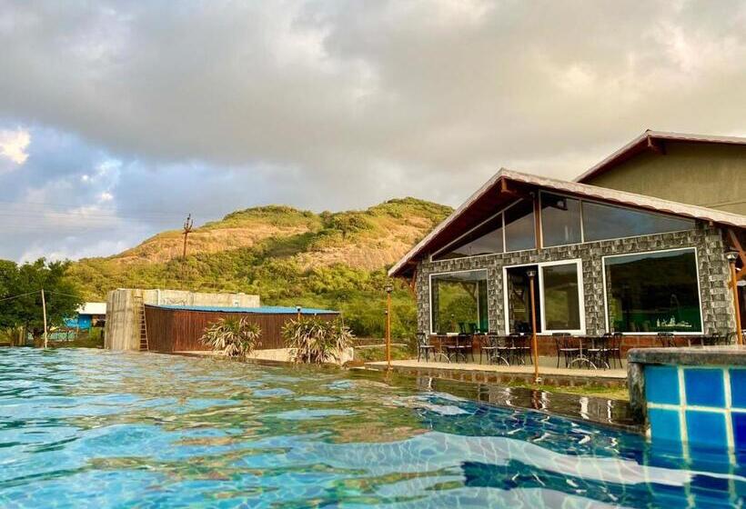 منتجع Mastiff Grand La Villae