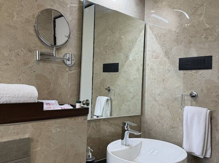 منتجع Mastiff Grand La Villae