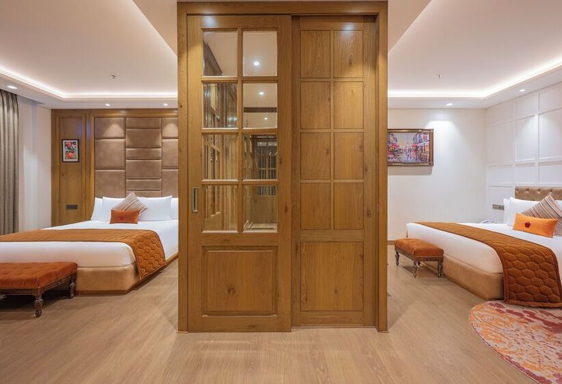 هتل Welcomheritage Elysium Resort & Spa