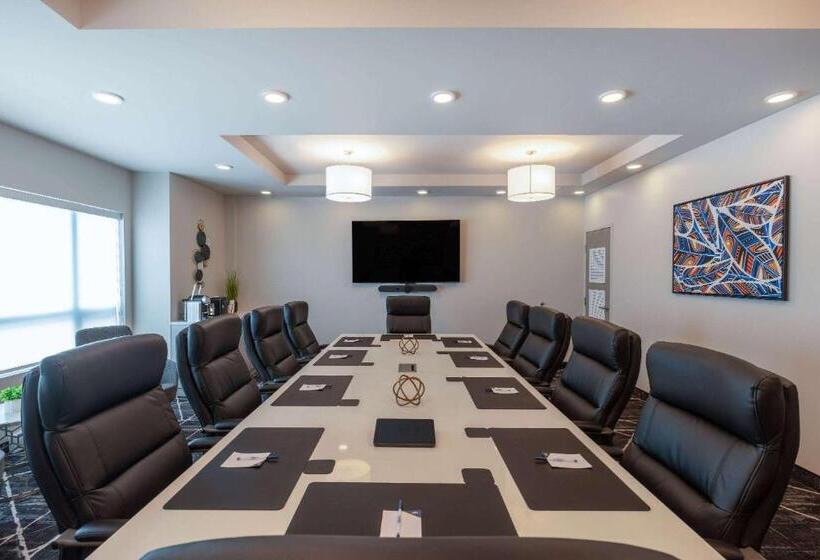 Microtel Inn & Suites Dorval Qc