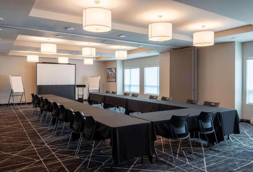 Microtel Inn & Suites Dorval Qc