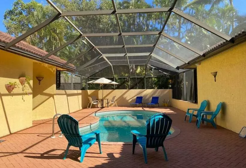 ペンション Paradise Found   Private Oasis With Heated Pool On Marco Island