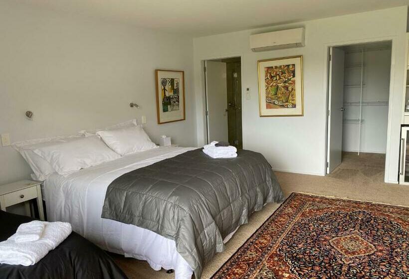 Bed and Breakfast Fitzroy Bnb 39b Whangapoua Road