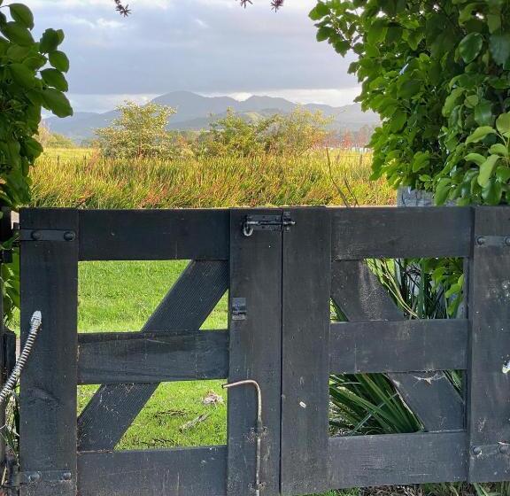 Bed and Breakfast Fitzroy Bnb 39b Whangapoua Road