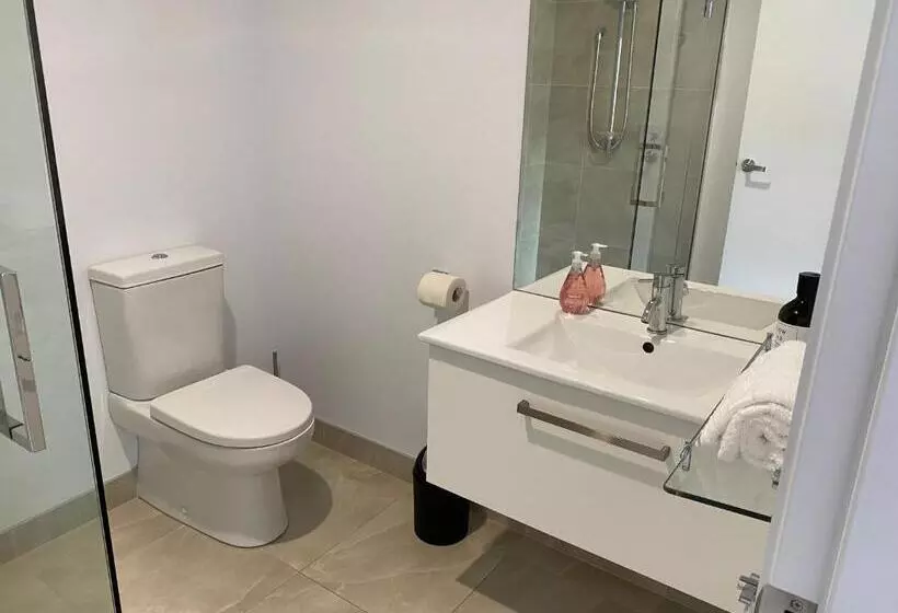 Aamiaismajoitus (B&B) Fitzroy Bnb 39b Whangapoua Road