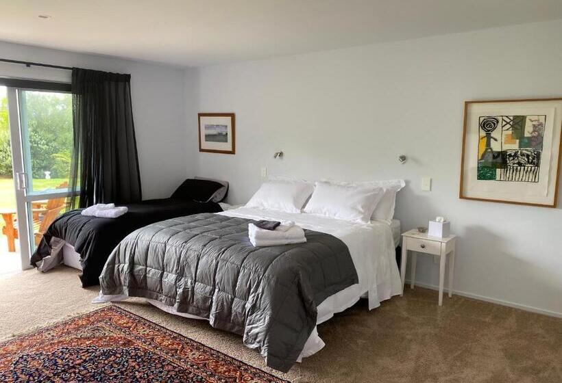 Bed and Breakfast Fitzroy Bnb 39b Whangapoua Road