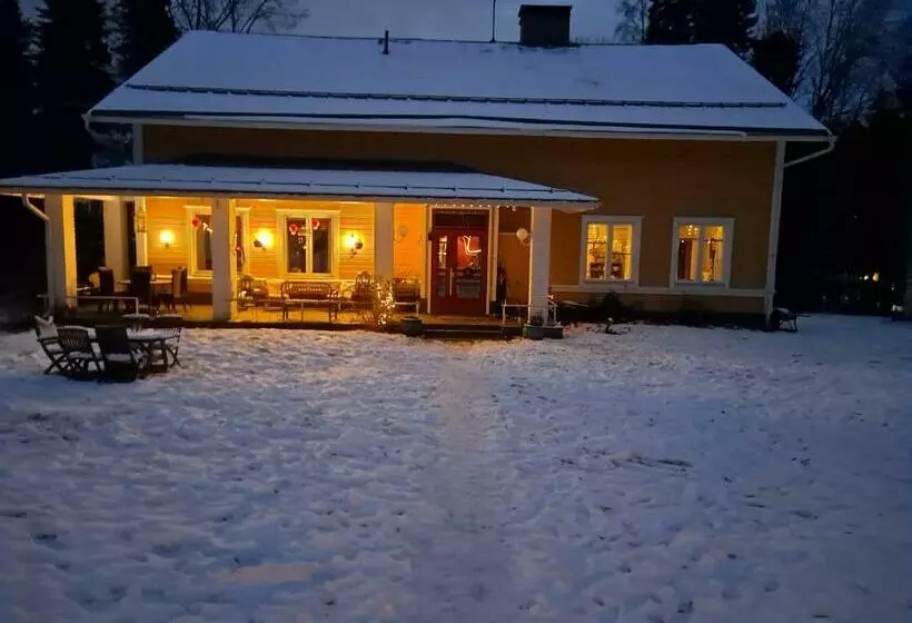 تختخواب و صبحانه Villa Amy