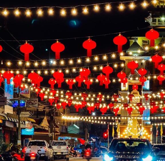 Отель Jacky Chan