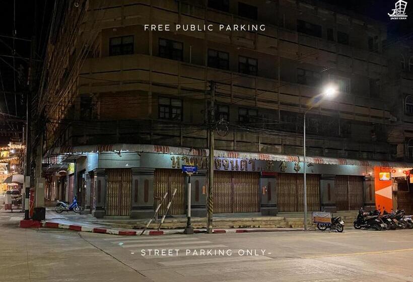 Отель Jacky Chan