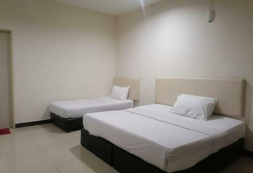 Hotel Oyo 90392 Pulai City