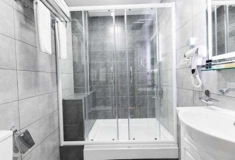 هتل Roadside By Khorrot